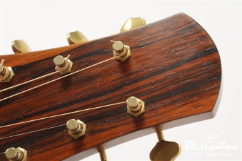 Model OM. TZARIAN  " Hiroshi Hirakawa | da h "